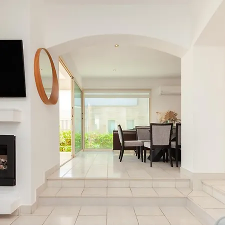 Villa Infinity Luxury 4 Bedroom